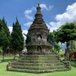 Buddhist_Stupa,_Pura_Ulun_Danu_Bratan